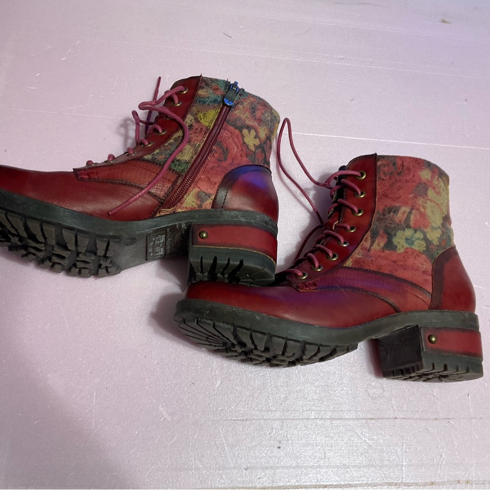 L’ARTISTE Spring Step Red floral Lace-Up/side zip Ankle Boots Sz 37/7 - Picture 8 of 11
